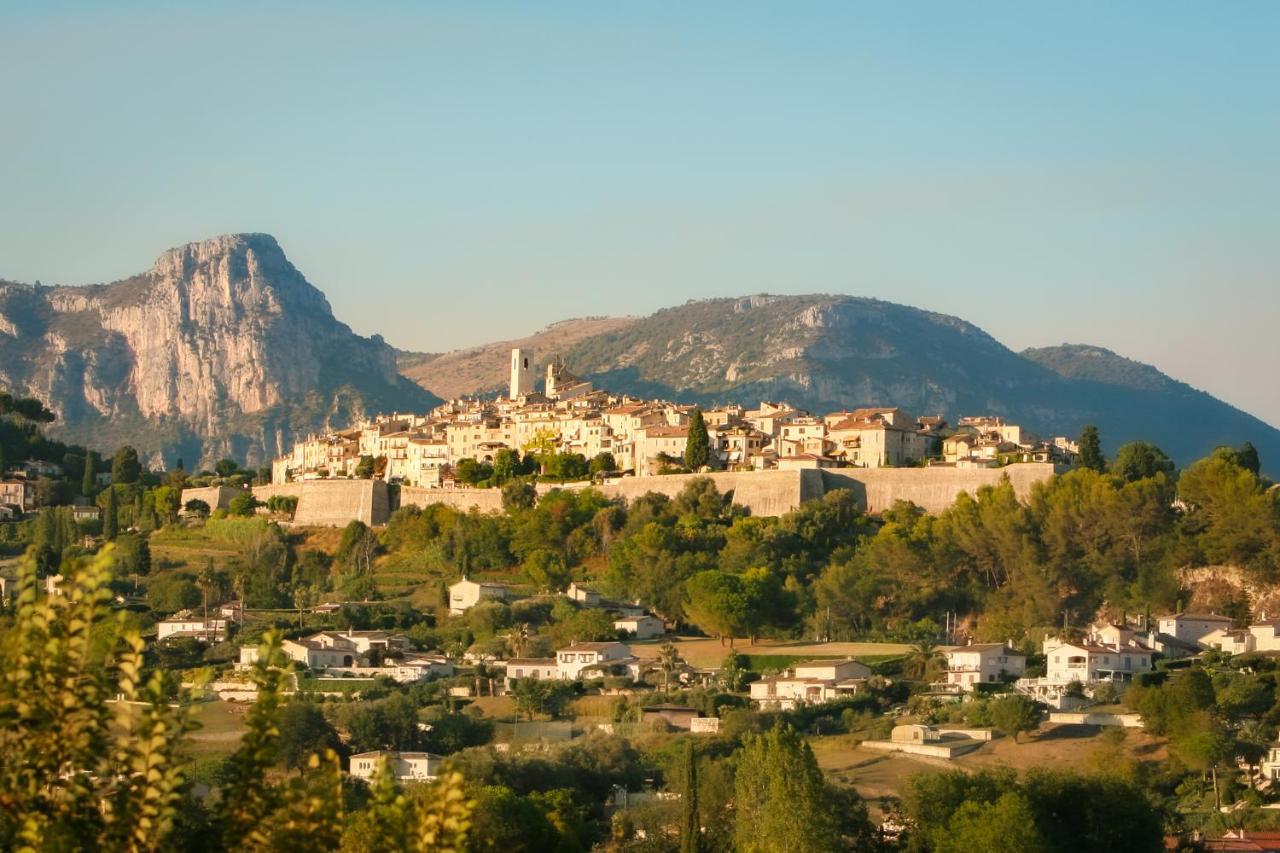 Hotel Marc-Hely La Colle-sur-Loup Exterior foto